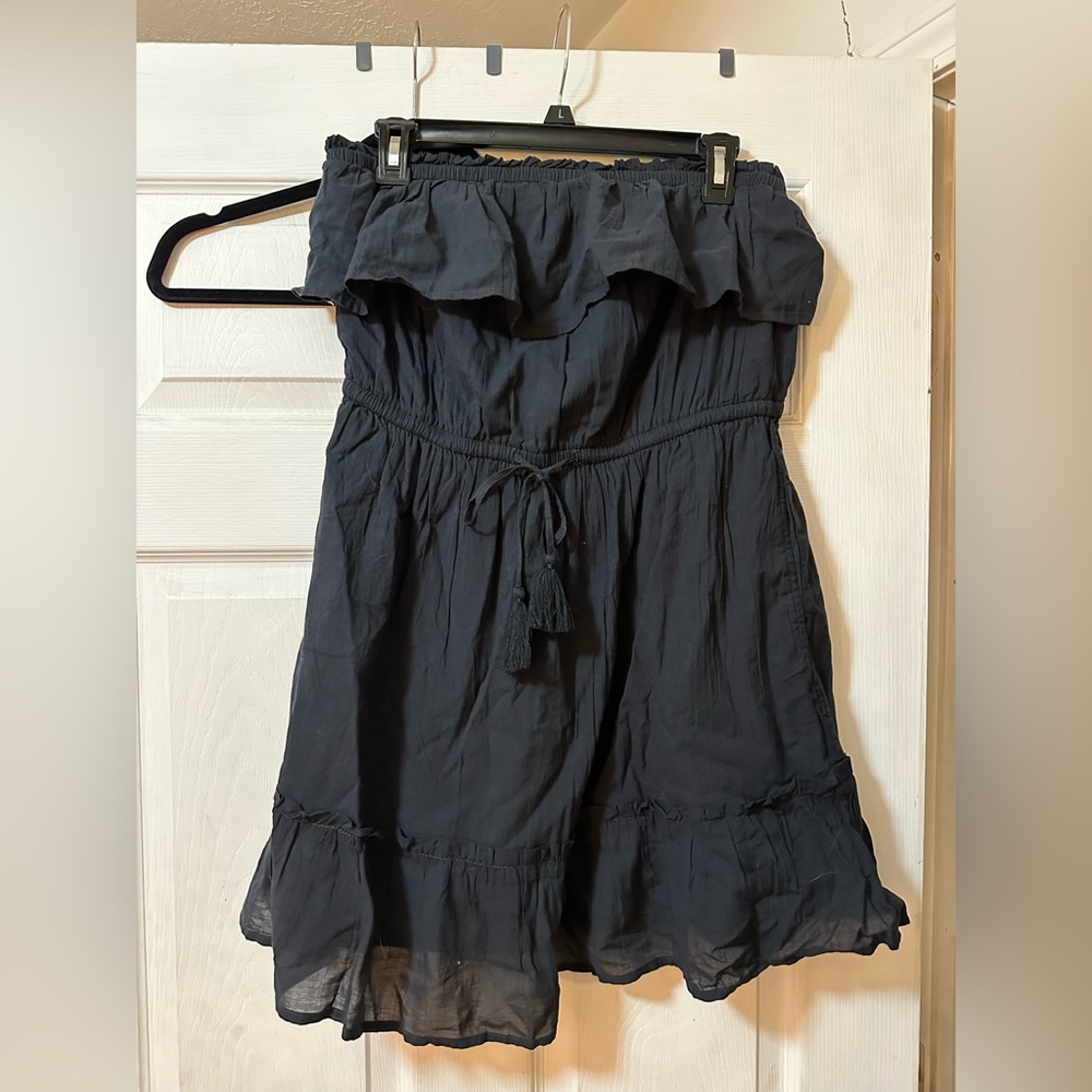 Tube top, straps included with tag. Black summer dress from AE